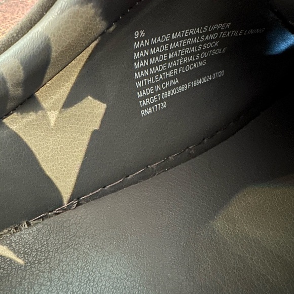 Men’s Goodfellow Low Top Sneaker Suede Shoe Size 9 1/2 Grey EUC - Picture 7 of 7